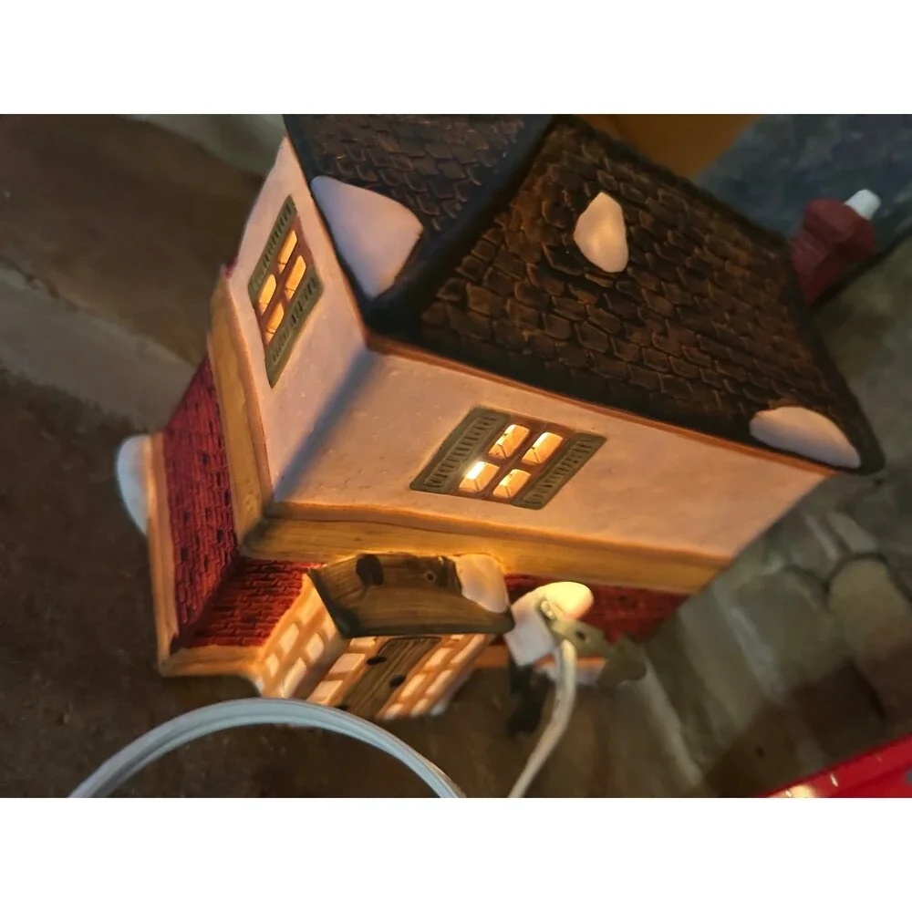 Dept 56 Dickens Series Scrooge And Marley Counting House 6500-5 W/light & Box